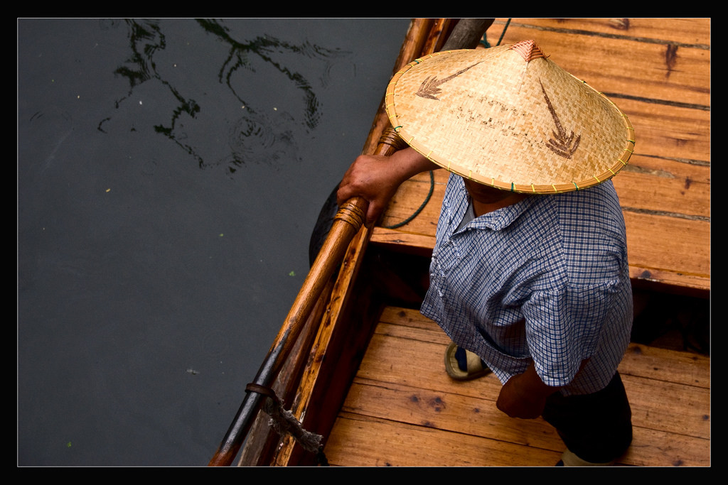photo "On the River" tags: travel, portrait, Asia, man