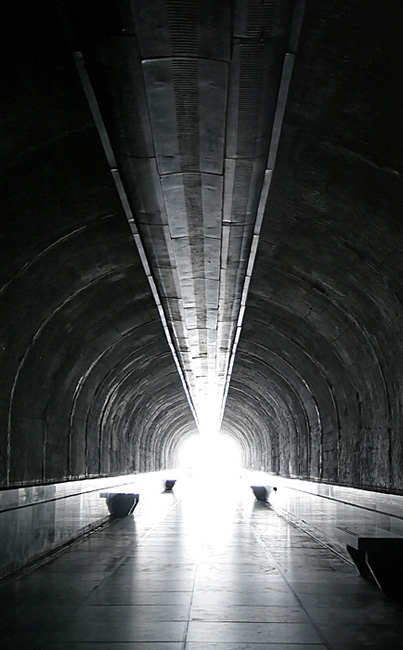photo "Light at the end of tunnel" tags: genre, black&white, 