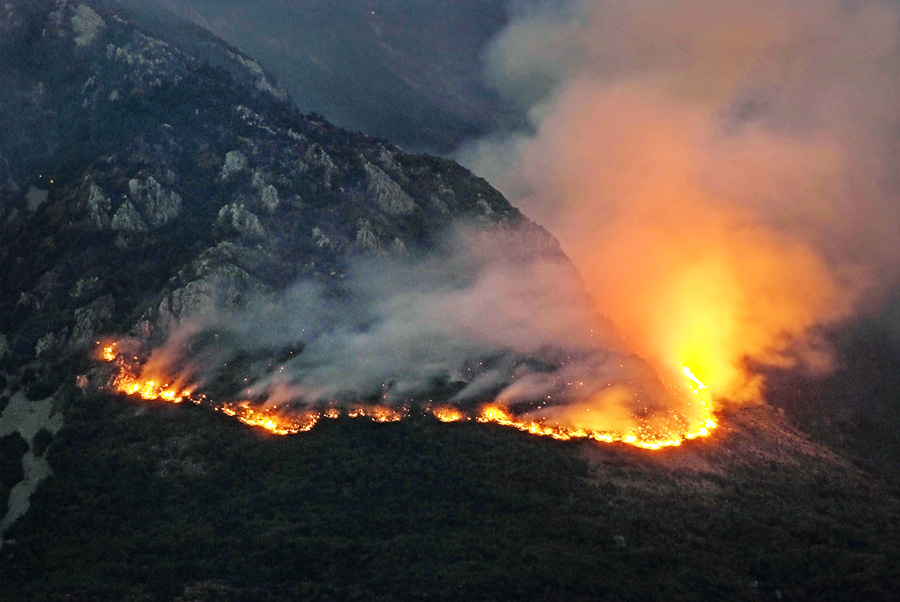 фото "Пожар в горах" метки: путешествия, репортаж, 