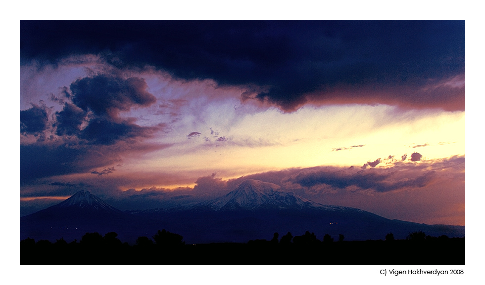 photo "Light of Ararat" tags: landscape, travel, mountains