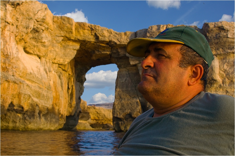 photo "Boatman" tags: travel, portrait, Europe, man