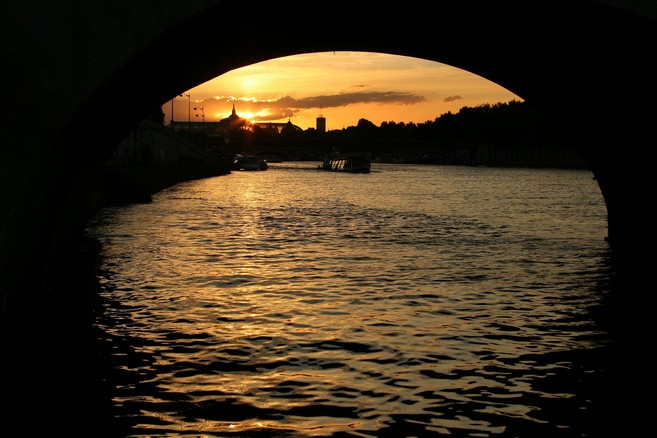 фото "sunset under the bridge" метки: пейзаж, путешествия, Европа, закат