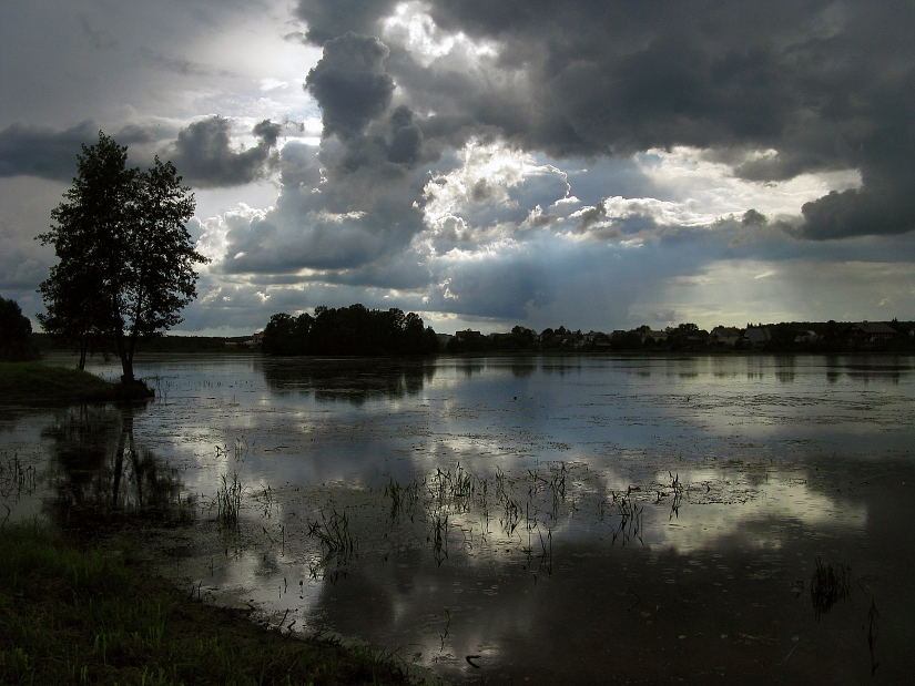 photo "Very good bad weather" tags: landscape, clouds, water