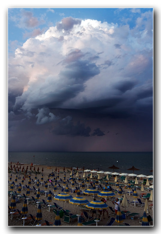 photo "Storm approaching" tags: landscape, summer, water