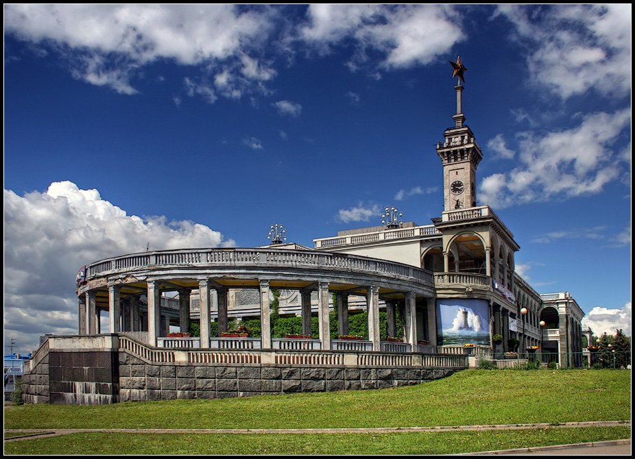 photo "Remains of the Stalinist era" tags: , 