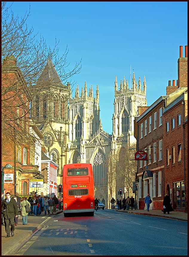 photo "Red bus" tags: architecture, travel, landscape, Europe