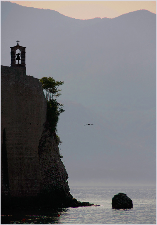 photo "The cliff" tags: landscape, travel, Europe, mountains