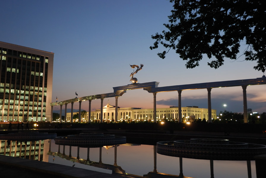 photo "Tashkent City at Night" tags: landscape, travel, Asia, sunset