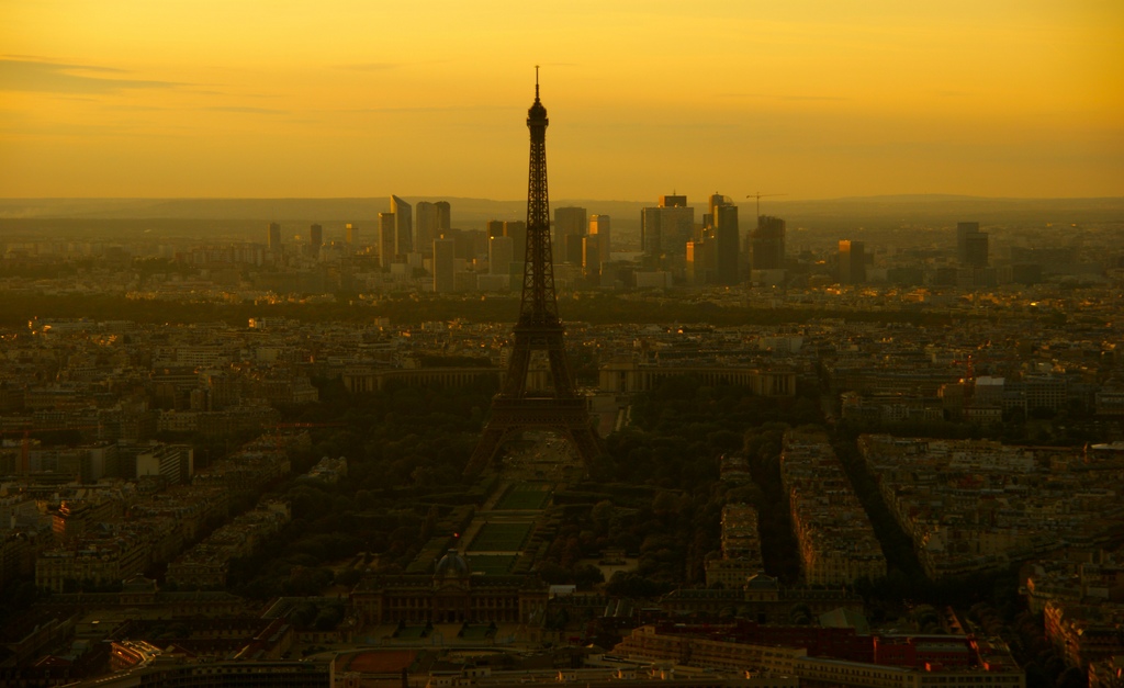 photo "Under the golden sky" tags: architecture, travel, landscape, Europe