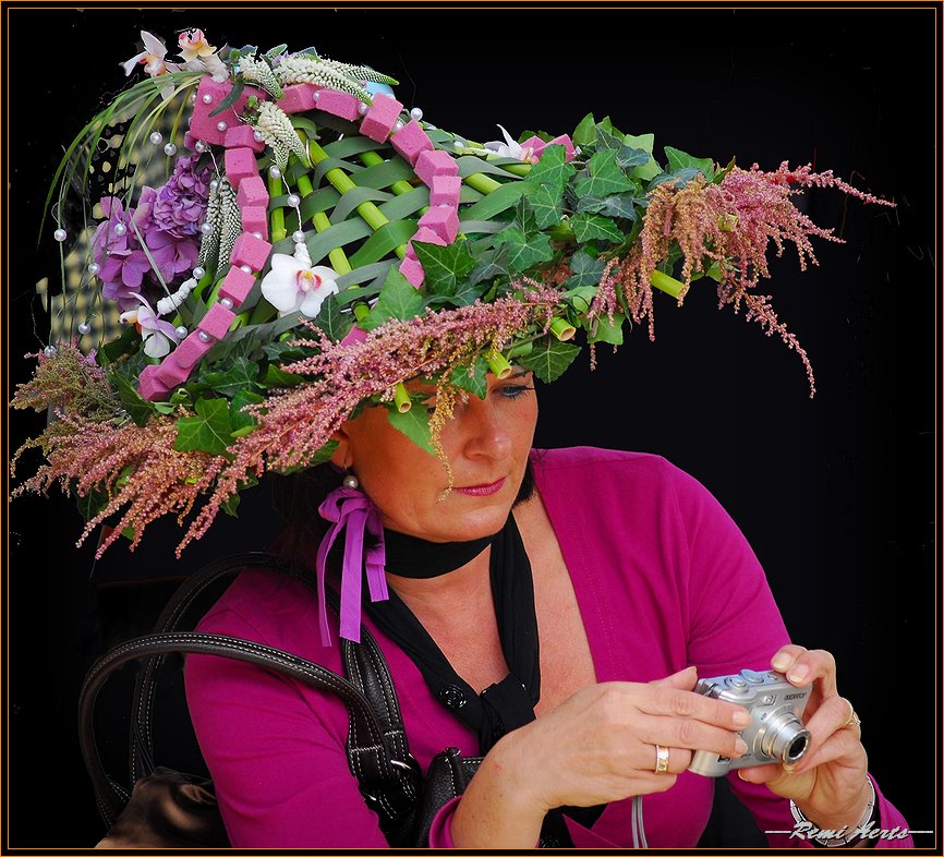 photo "flowery woman" tags: portrait, nature, flowers, woman