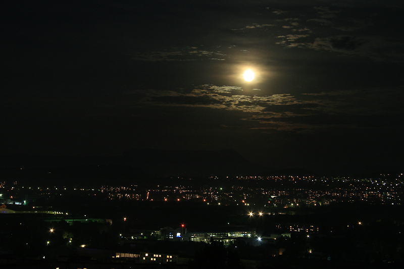 photo "***" tags: landscape, city, night