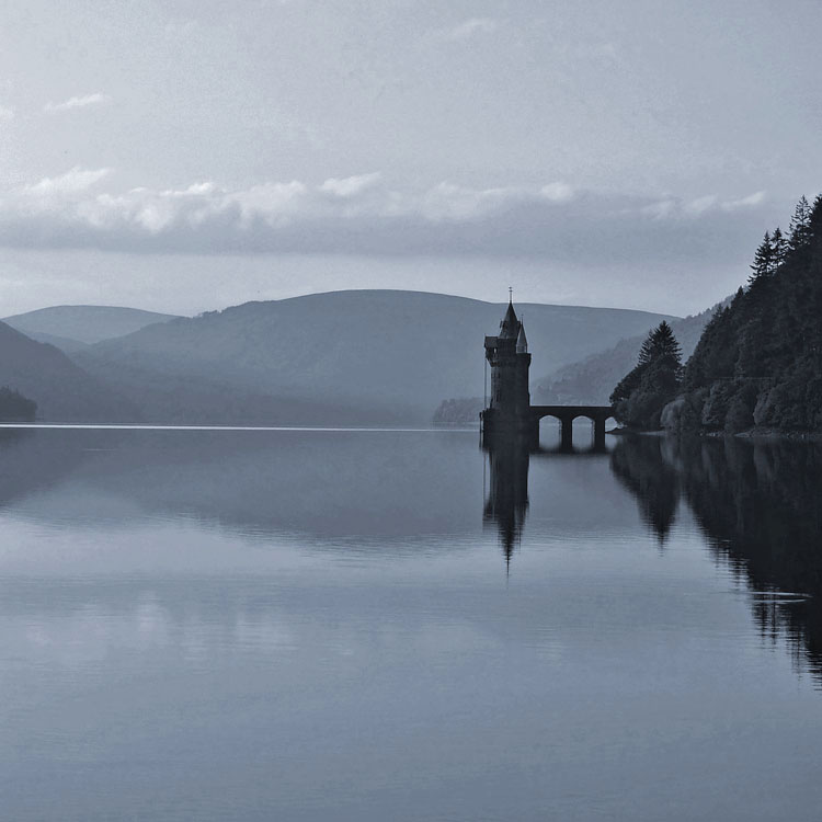 photo "Lake Vyrnwy, North Wales" tags: landscape, spring