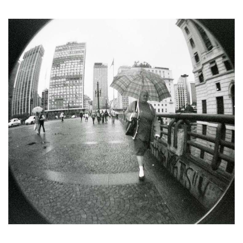 photo "Woman and Rain" tags: black&white, city, 