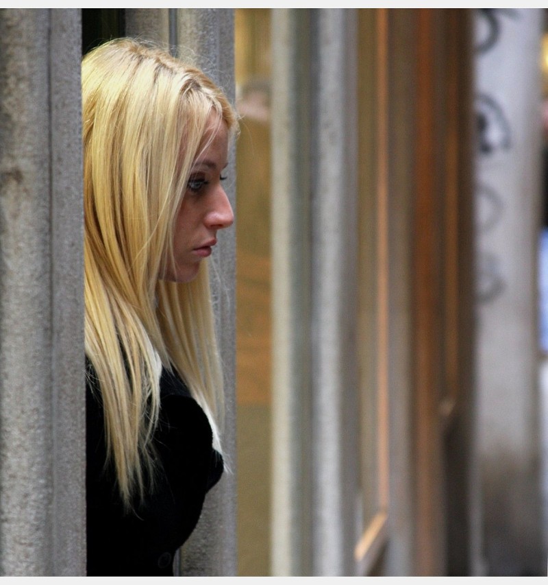 photo "thinking about You" tags: travel, portrait, Europe, woman