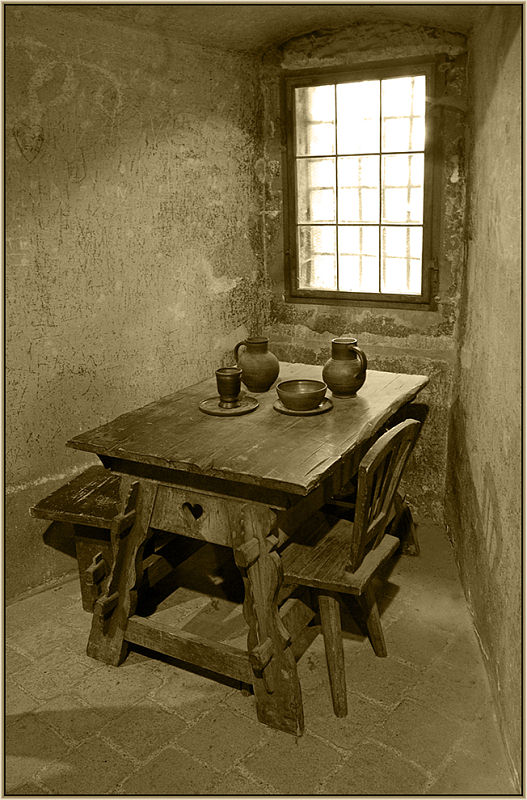 photo "In an old tavern" tags: interior, old-time, 