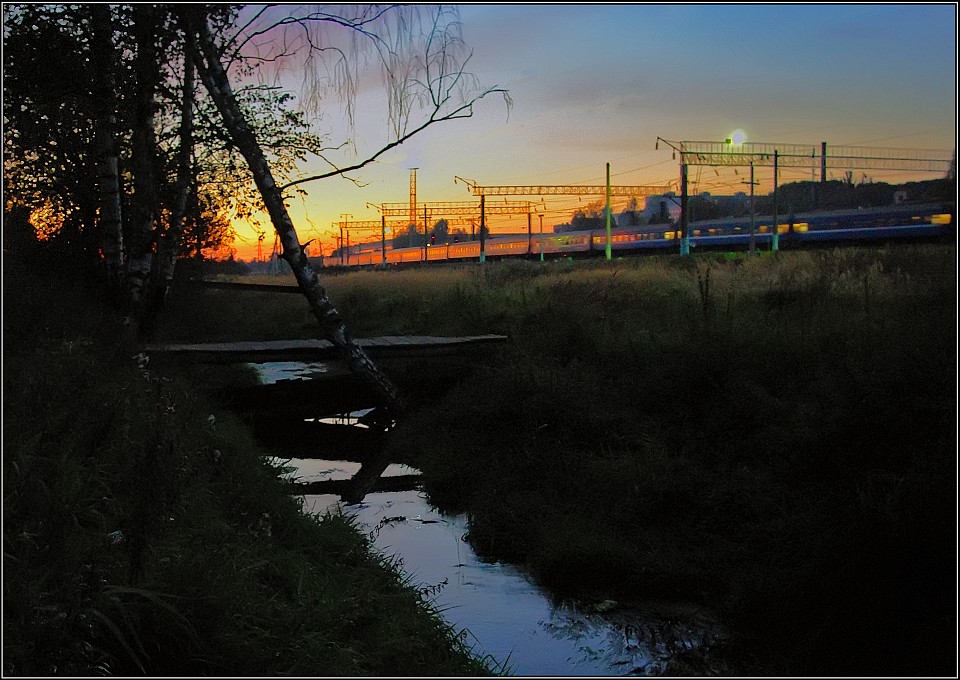 photo "Tha last train" tags: landscape, sunset