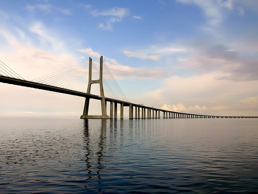 photo "Vasco da Gama Bridge" tags: landscape, water