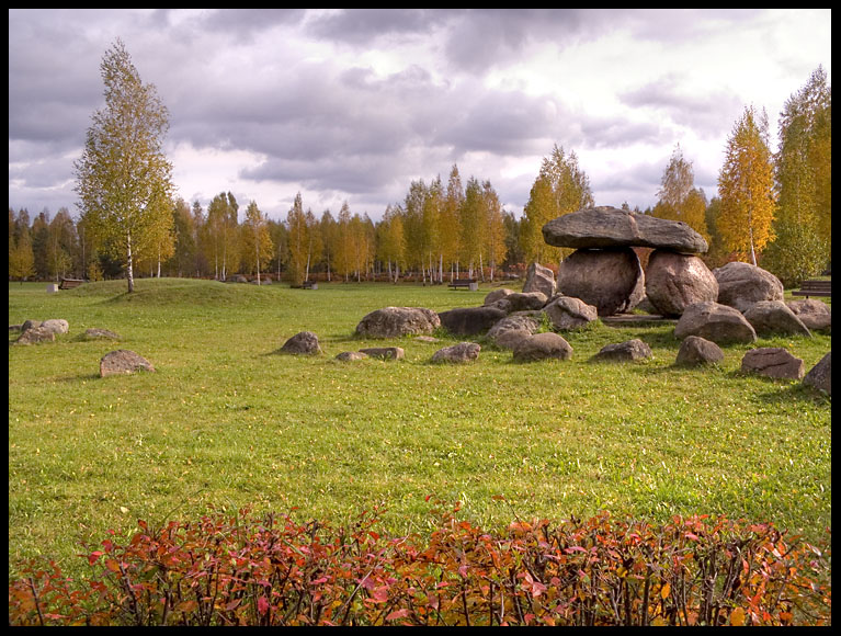 photo "Belorussian Stonehenge)" tags: landscape, autumn