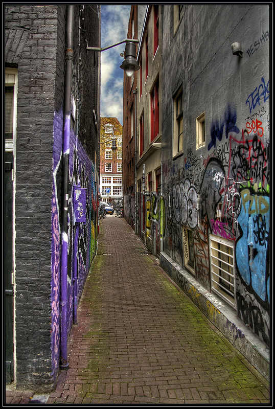 photo "Painted Street" tags: architecture, travel, landscape, Europe