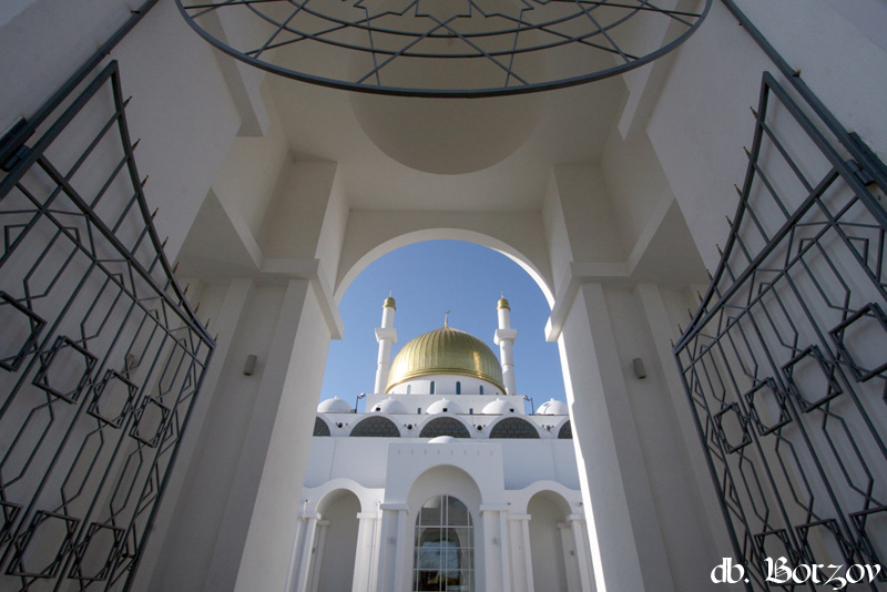 фото "Вход в веру" метки: город, фрагмент, 