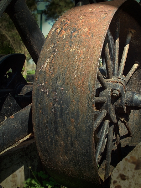 photo "Wheel drive..." tags: technics, fragment, 