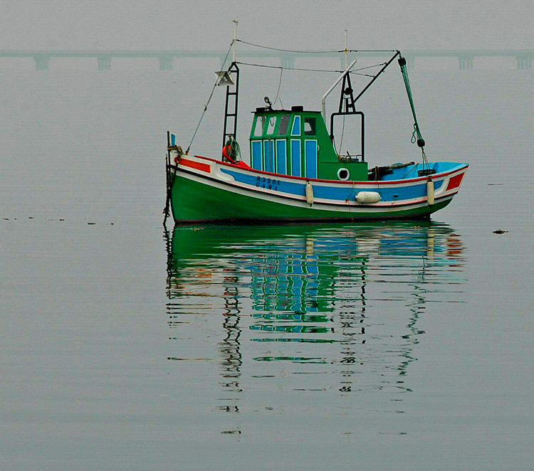photo "FISHING BOAT" tags: landscape, travel, Europe, water