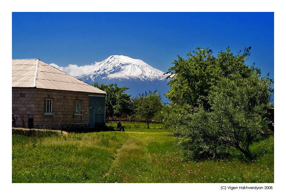 photo "House with Ararat" tags: landscape, summer