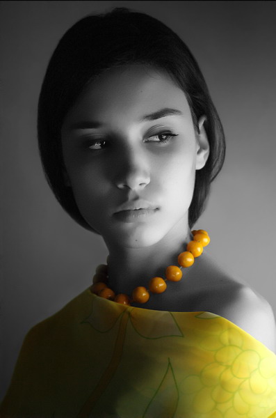 photo "Girls in the yellow" tags: portrait, woman