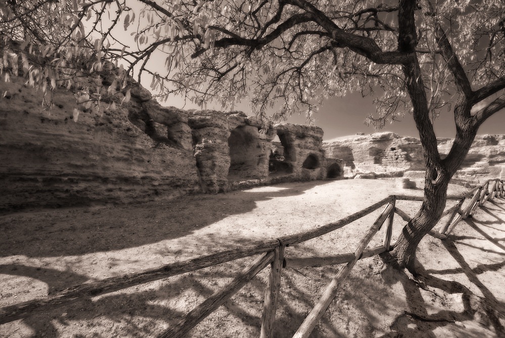 photo "In shade of almond" tags: architecture, travel, landscape, Europe