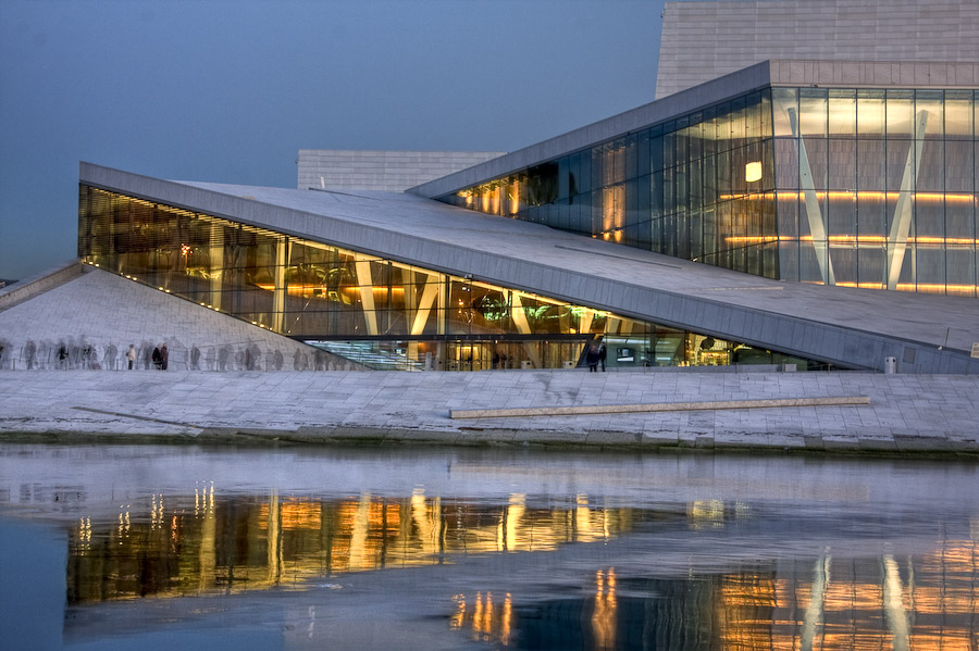 photo "Night in Oslo" tags: architecture, landscape, 