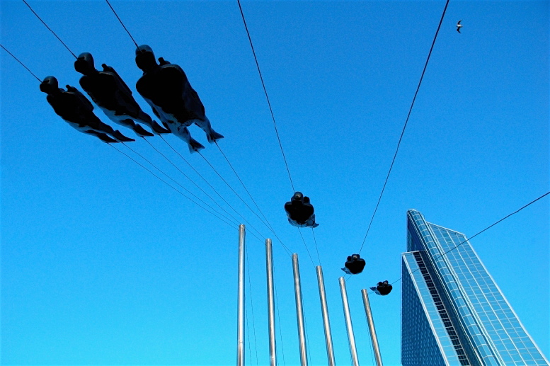 photo "Dive" tags: city, architecture, landscape, 