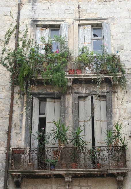 фото "windows in Montpellier" метки: архитектура, пейзаж, 