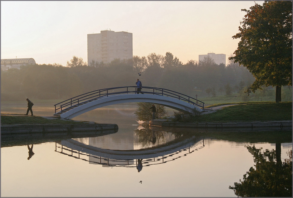 photo "Morning mirror" tags: city, genre, 