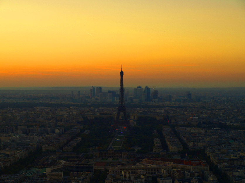 photo "Dusk over Paris." tags: architecture, landscape, sunset