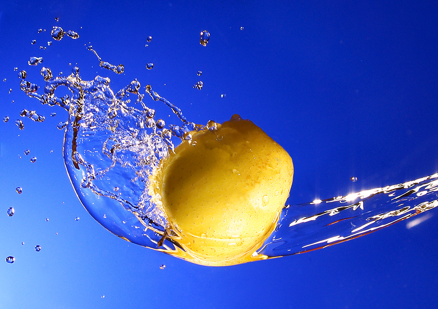 photo "Apple :)" tags: macro and close-up, abstract, 