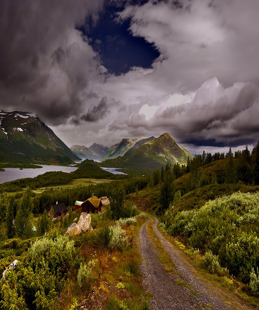 photo "Light in the dark...." tags: landscape, mountains, sunset