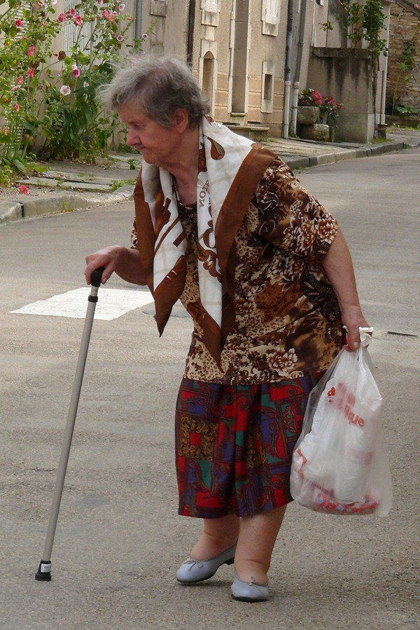 photo "old woman." tags: travel, Europe