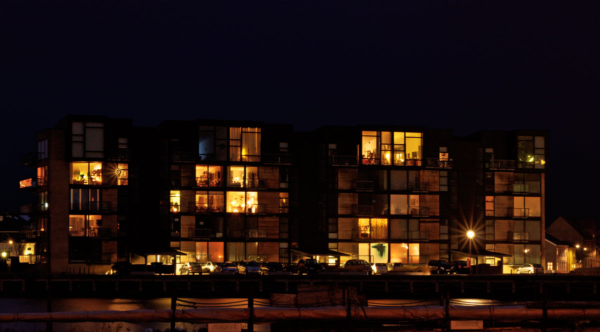 photo "Boxes" tags: architecture, landscape, night