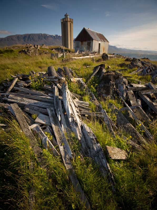 photo "Light house and old house" tags: landscape, summer