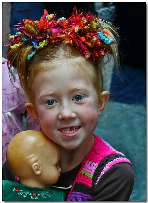 photo "Hello Dolly" tags: portrait, children, woman