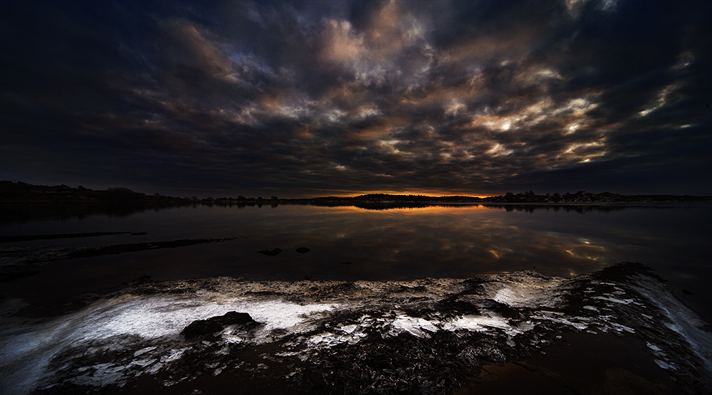 photo "Stream of light..." tags: landscape, sunset, water