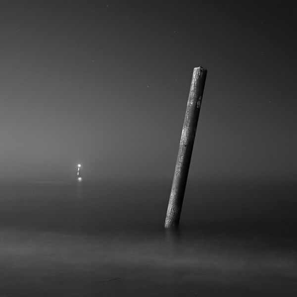 photo "Comunication" tags: landscape, black&white, night