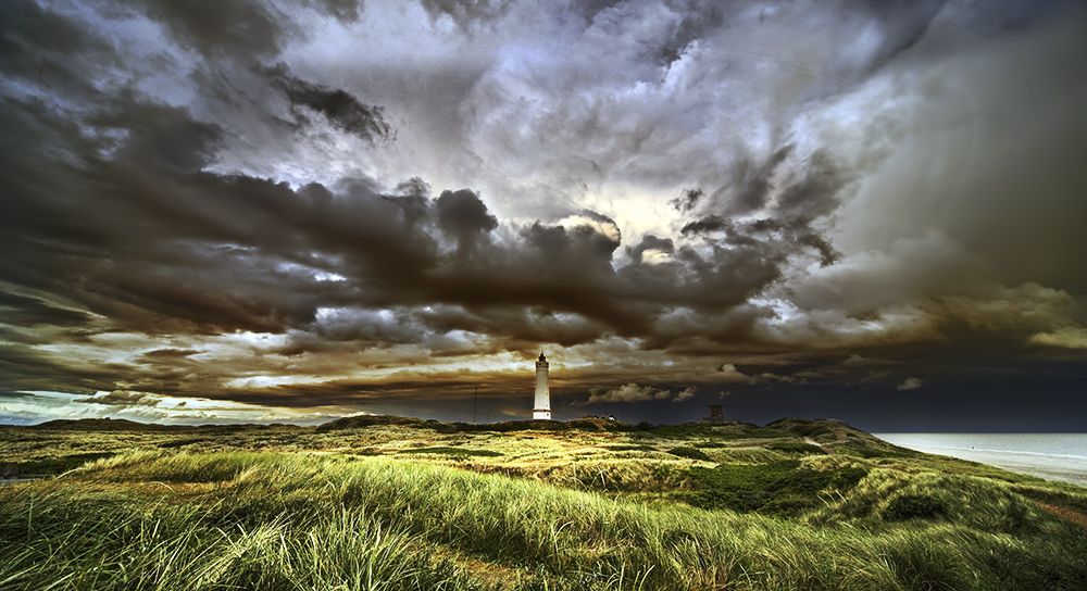 photo "The Lighthouse.." tags: landscape, sunset, water