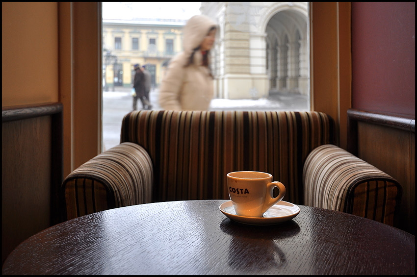 photo "Waiting for you at the coffee" tags: fragment, 