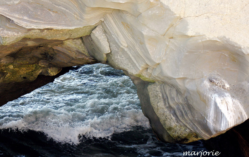 photo "Sea Cave" tags: landscape, water