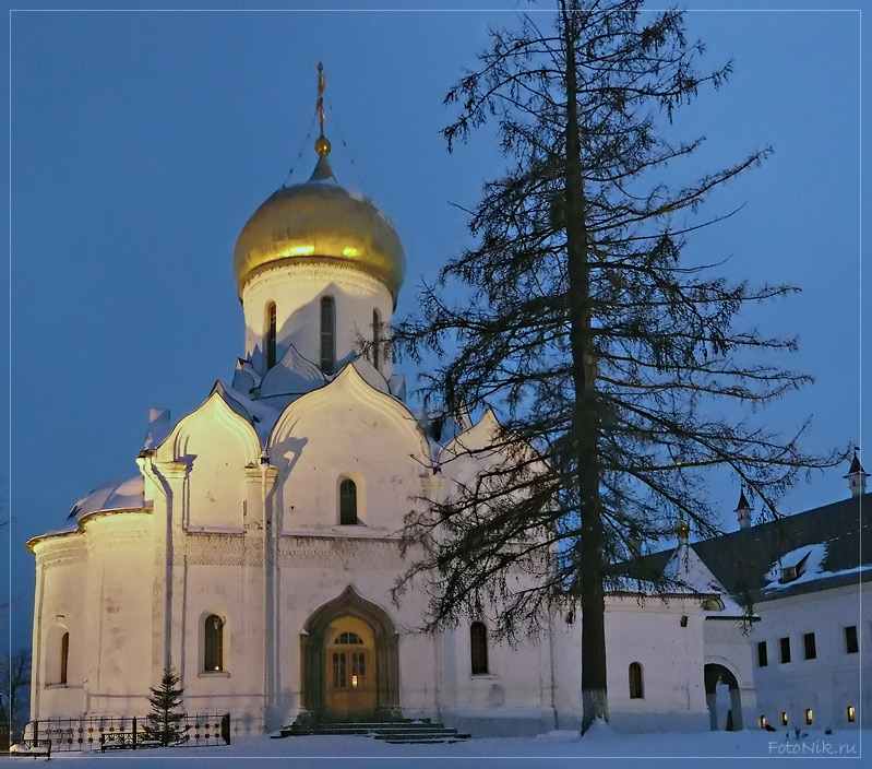 фото "Саввино-сторожевский монастырь. Собор Рождества Богородицы" метки: архитектура, разное, пейзаж, 