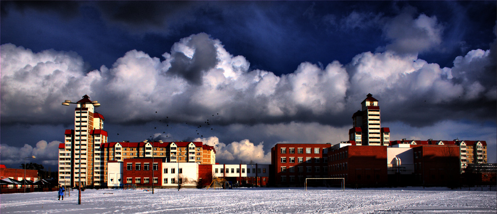 photo "Cantonment" tags: architecture, landscape, clouds