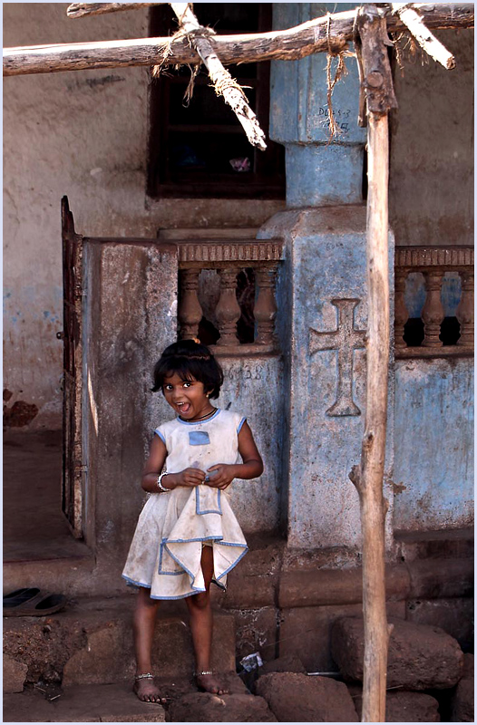 photo "The coquet singer" tags: portrait, genre, children