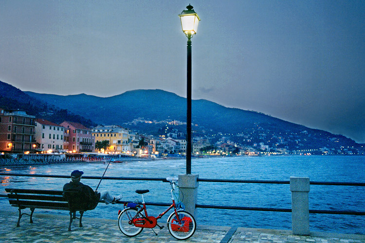 photo "Blues" tags: reporting, travel, Europe