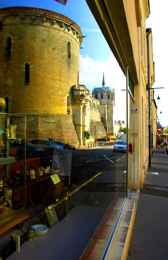 photo "Reflection" tags: architecture, travel, landscape, Europe